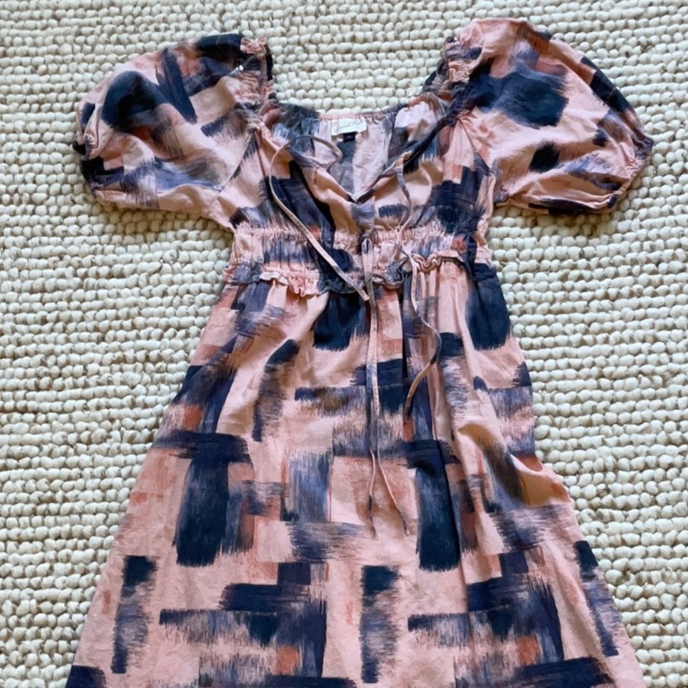 Cute Universal Thread S dress.